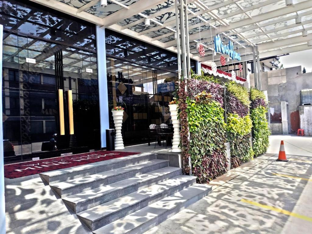 בנדונג Mine Home Hotel By Sovia מראה חיצוני תמונה