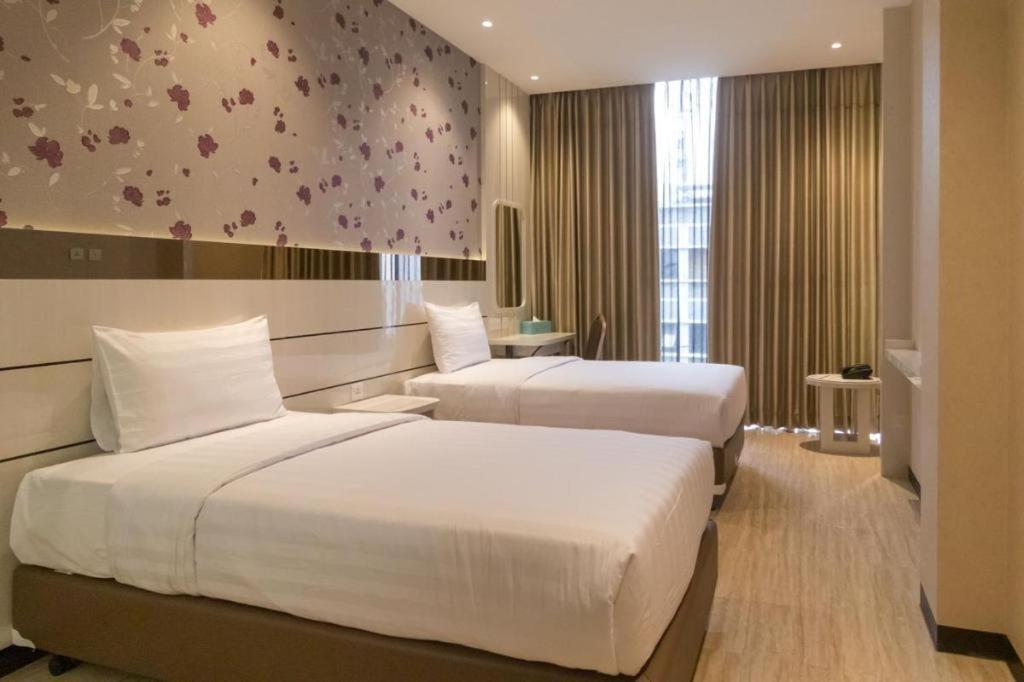 בנדונג Mine Home Hotel By Sovia מראה חיצוני תמונה