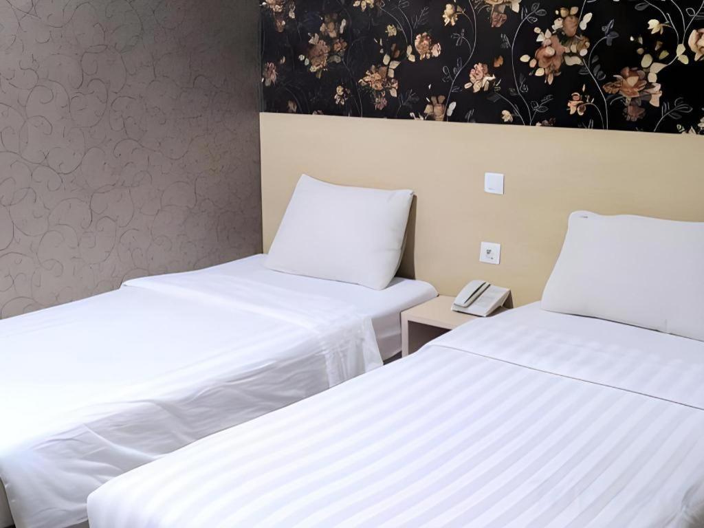 בנדונג Mine Home Hotel By Sovia מראה חיצוני תמונה