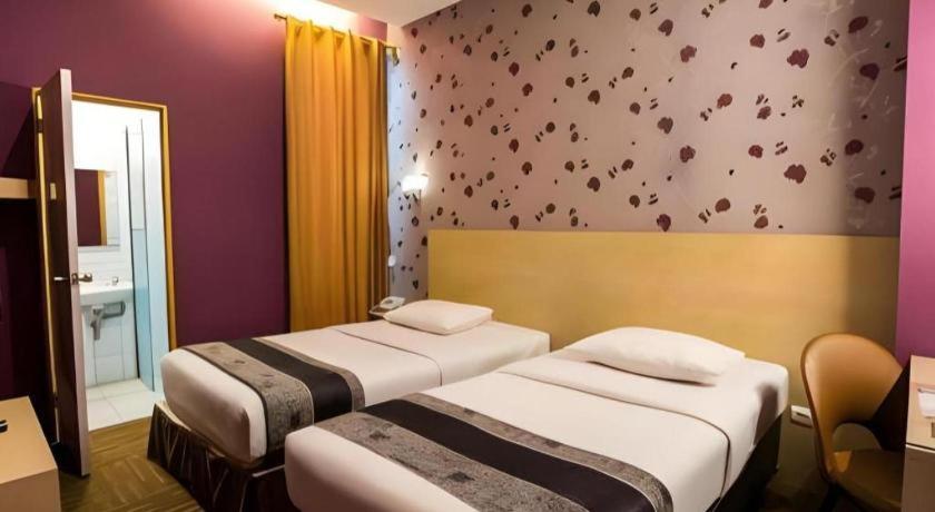 בנדונג Mine Home Hotel By Sovia מראה חיצוני תמונה