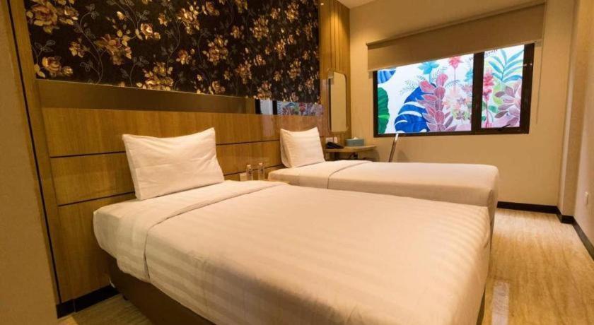 בנדונג Mine Home Hotel By Sovia מראה חיצוני תמונה