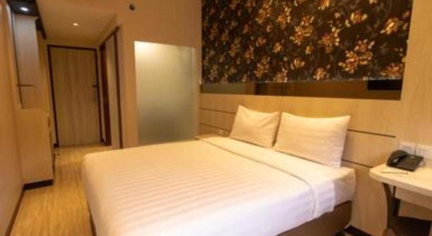 בנדונג Mine Home Hotel By Sovia מראה חיצוני תמונה